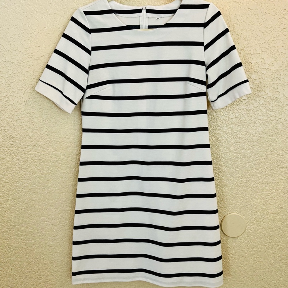 Whites stripped dress short size M